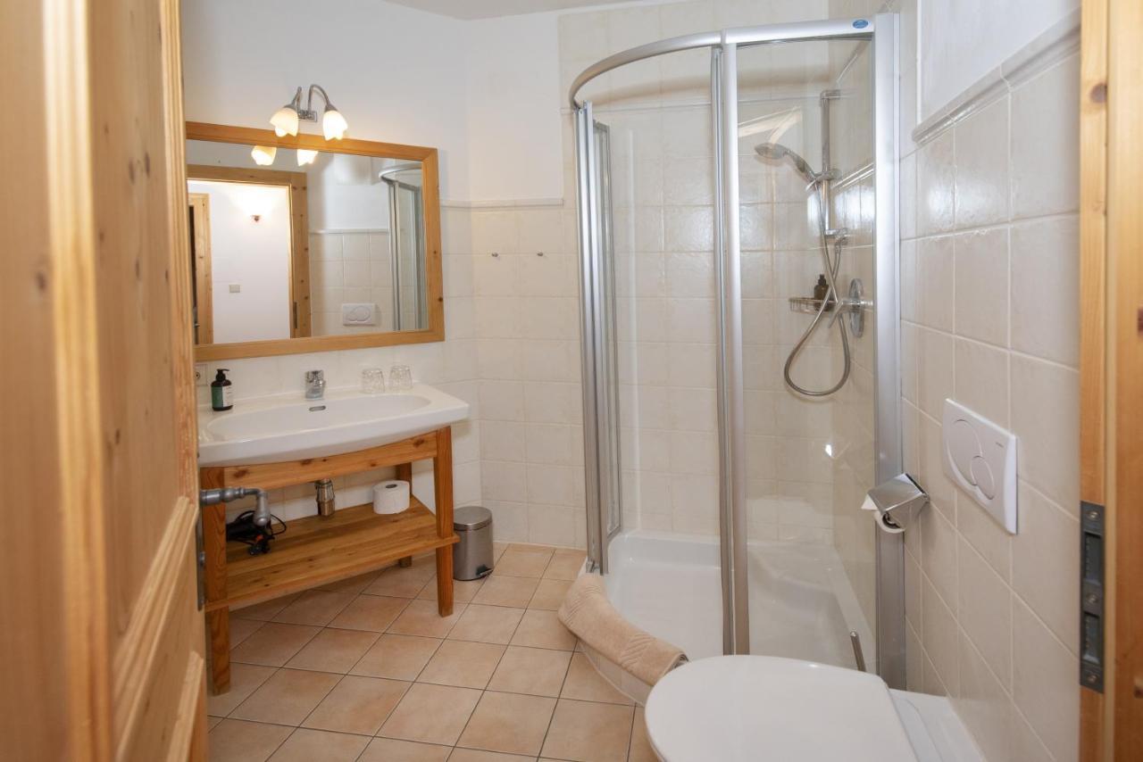 Gaestehaus Larch Алпбах Екстериор снимка