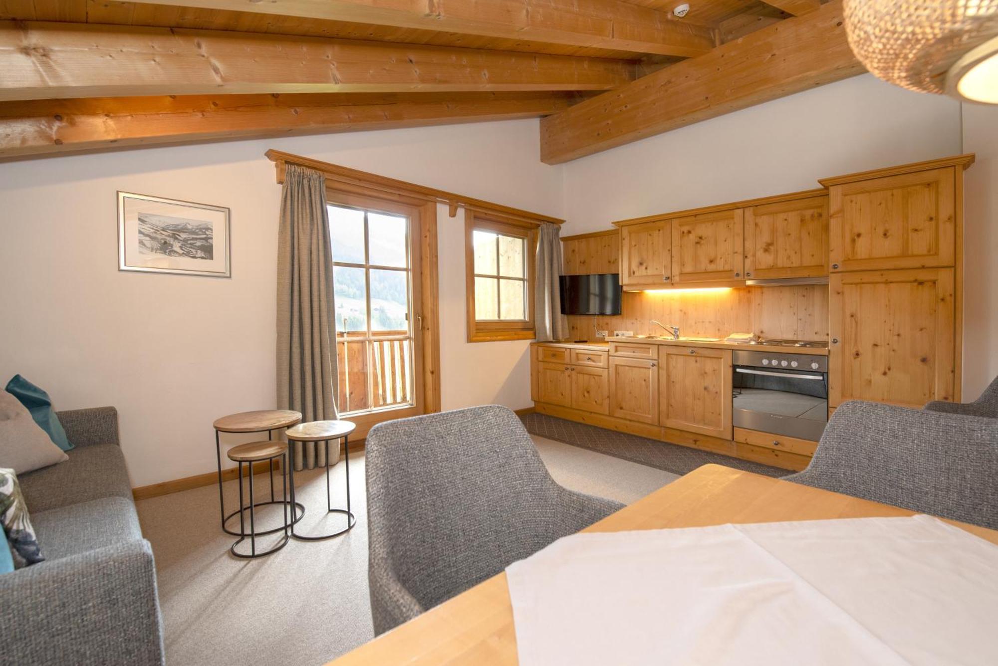 Gaestehaus Larch Алпбах Екстериор снимка