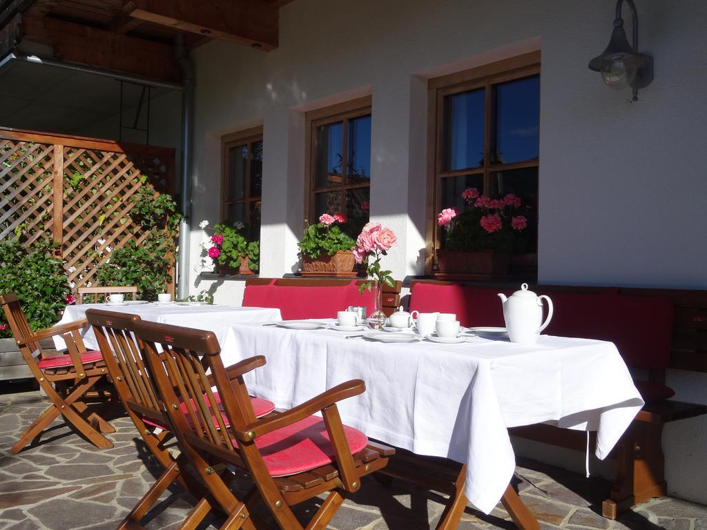 Gaestehaus Larch Алпбах Екстериор снимка