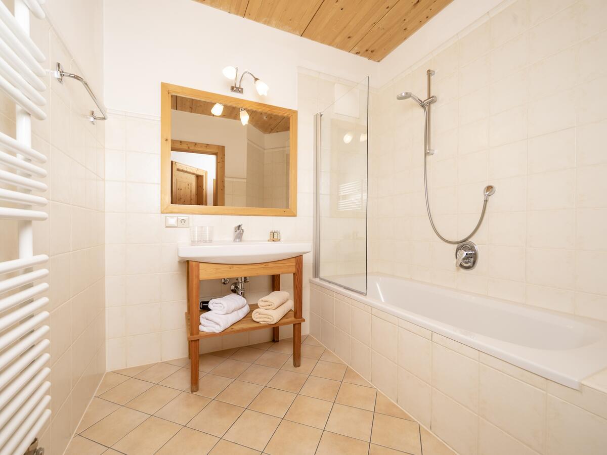 Gaestehaus Larch Алпбах Екстериор снимка